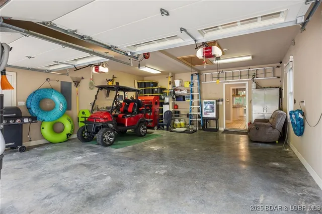 $949,900 | 228 East Lake Court, Sunrise Beach, MO 65079