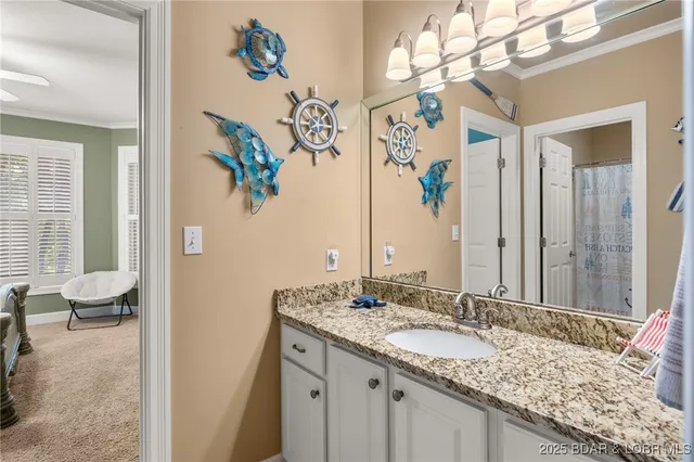 $949,900 | 228 East Lake Court, Sunrise Beach, MO 65079