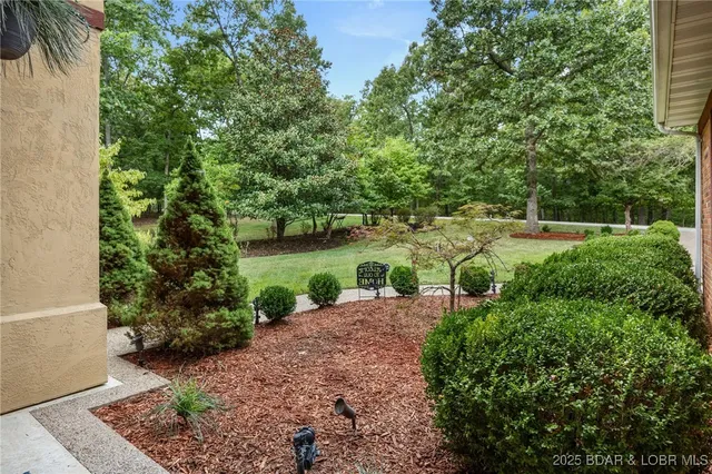 $949,900 | 228 East Lake Court, Sunrise Beach, MO 65079