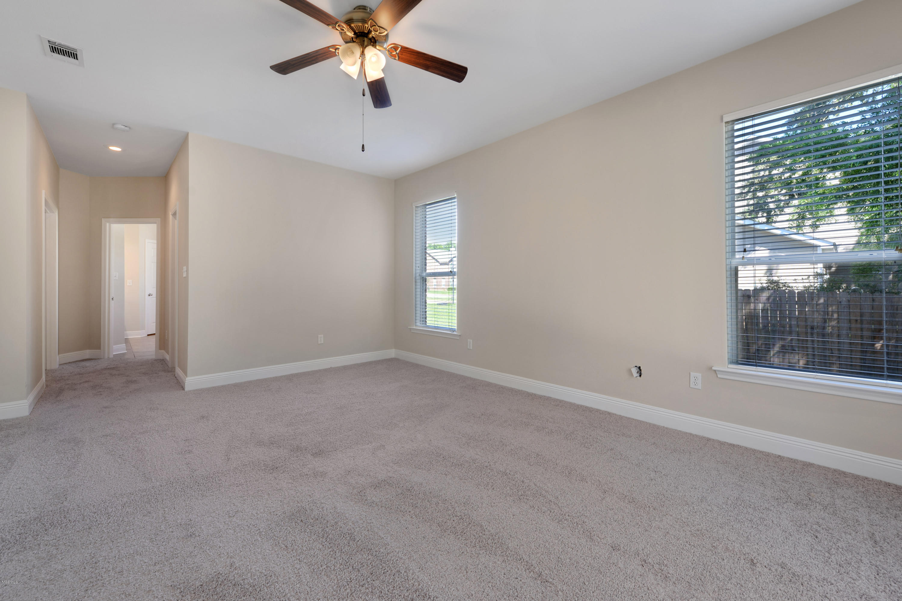 7813 Clamshell Avenue Ocean Springs, MS 39564 - Photo 14 of 35 014