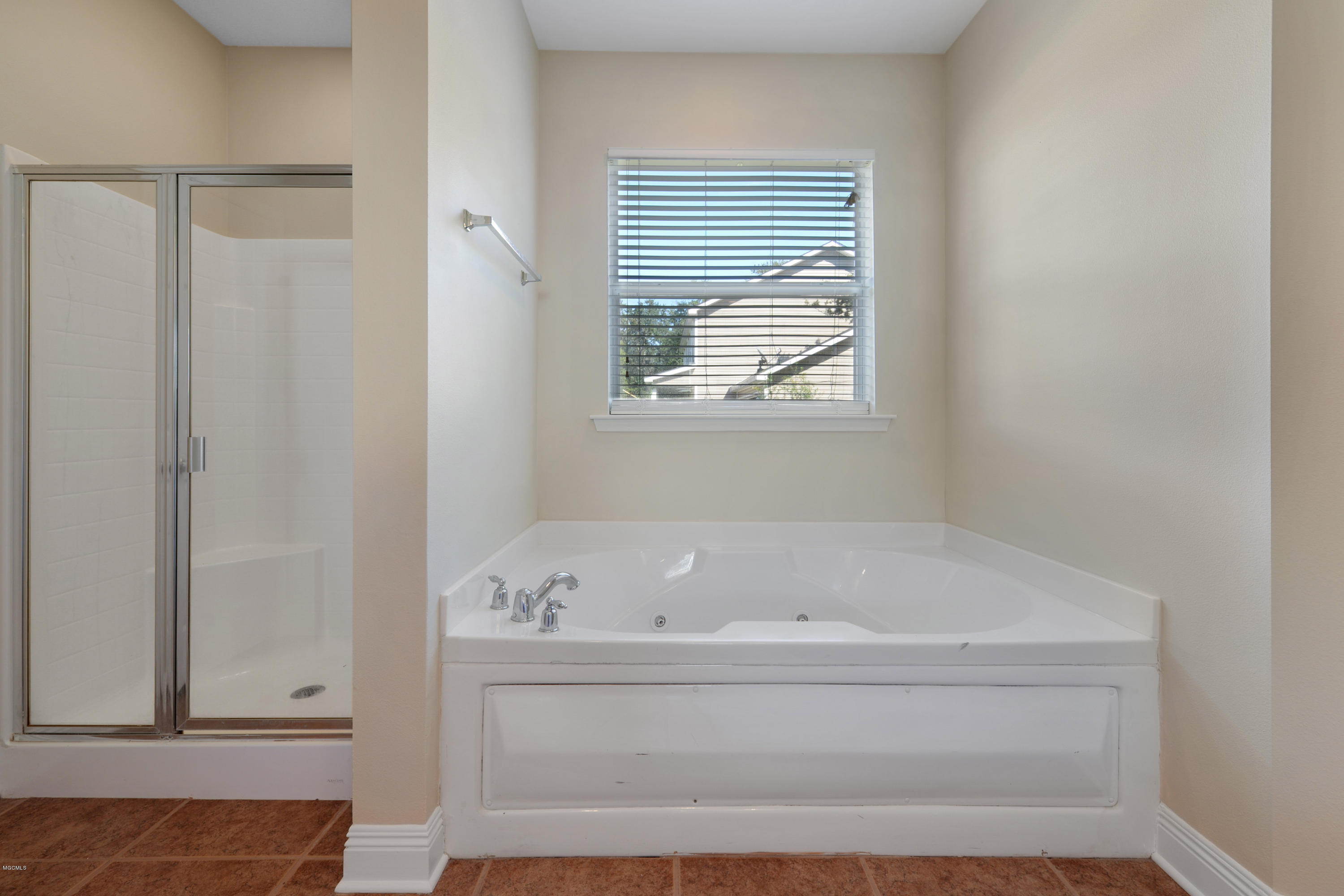 7813 Clamshell Avenue Ocean Springs, MS 39564 - Photo 17 of 35 017