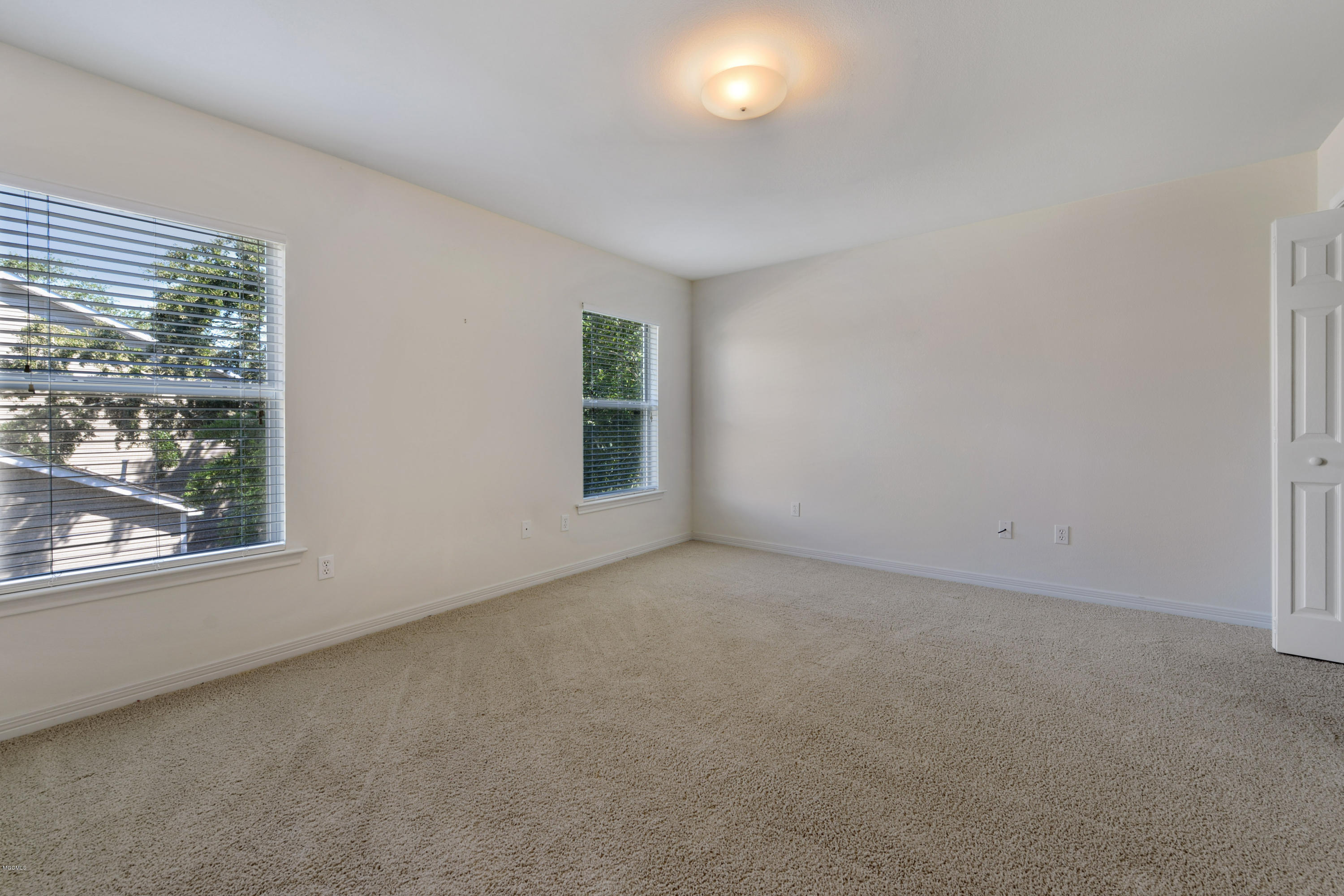 7813 Clamshell Avenue Ocean Springs, MS 39564 - Photo 21 of 35 021