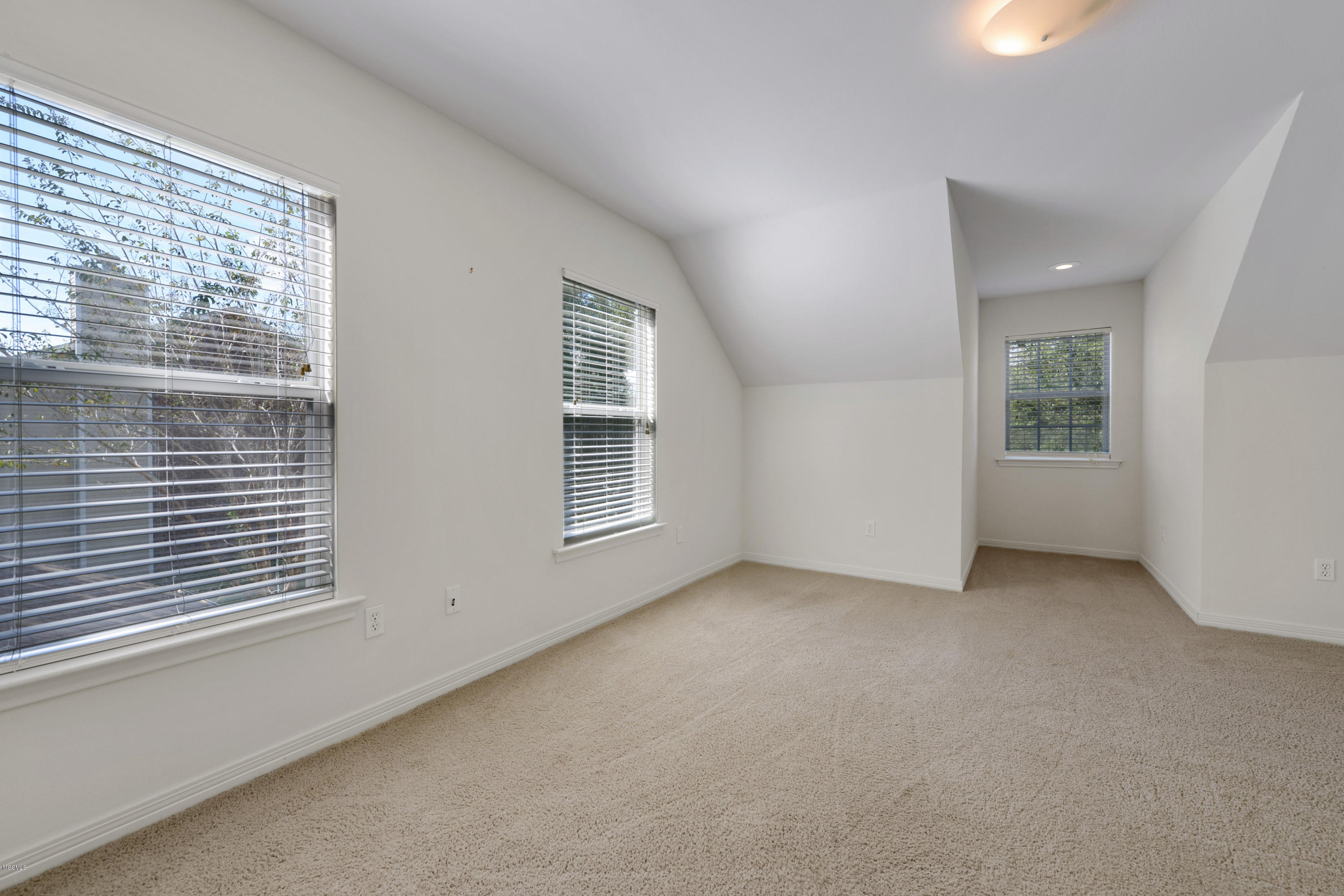 7813 Clamshell Avenue Ocean Springs, MS 39564 - Photo 25 of 35 025