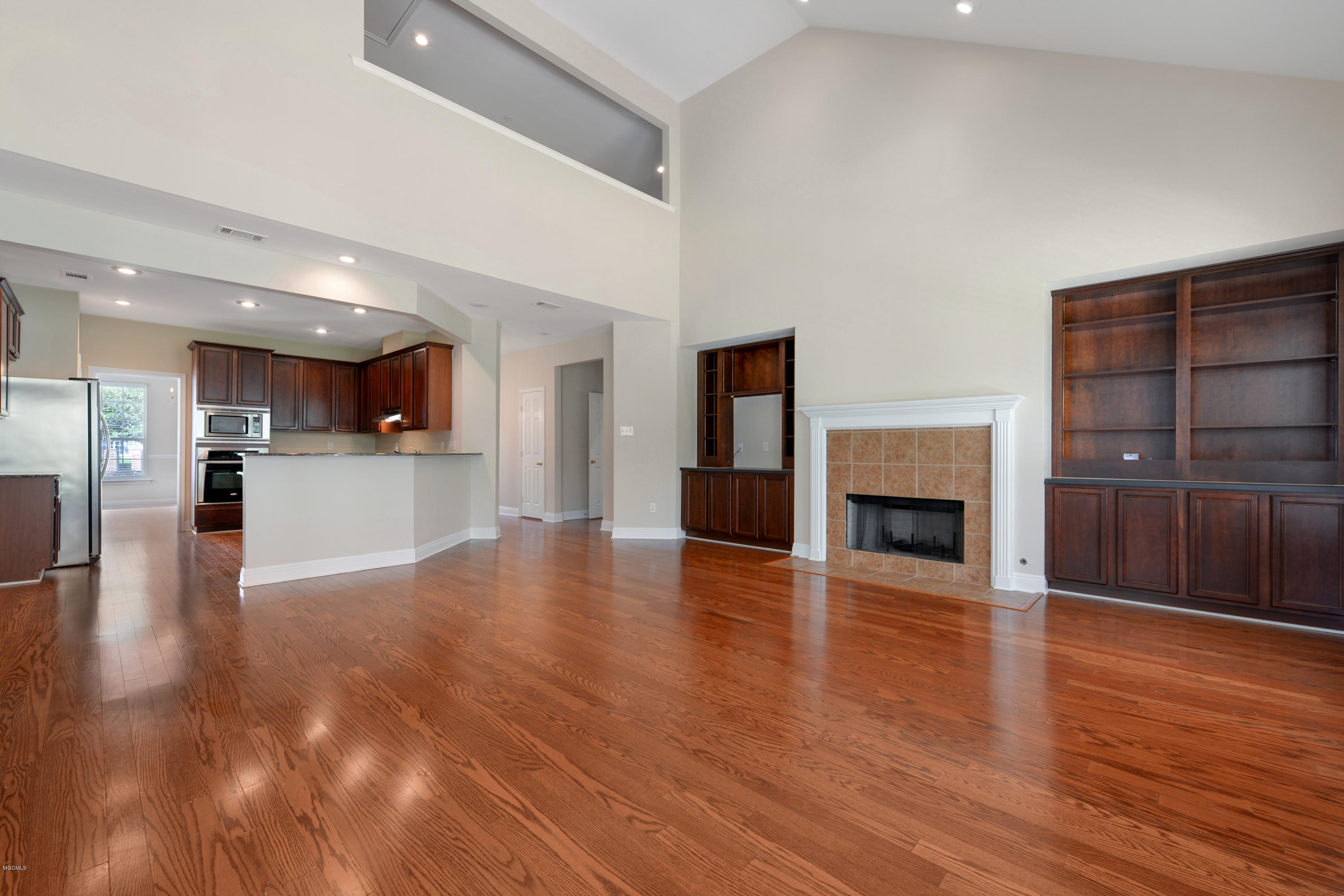 7813 Clamshell Avenue Ocean Springs, MS 39564 - Photo 7 of 35 007