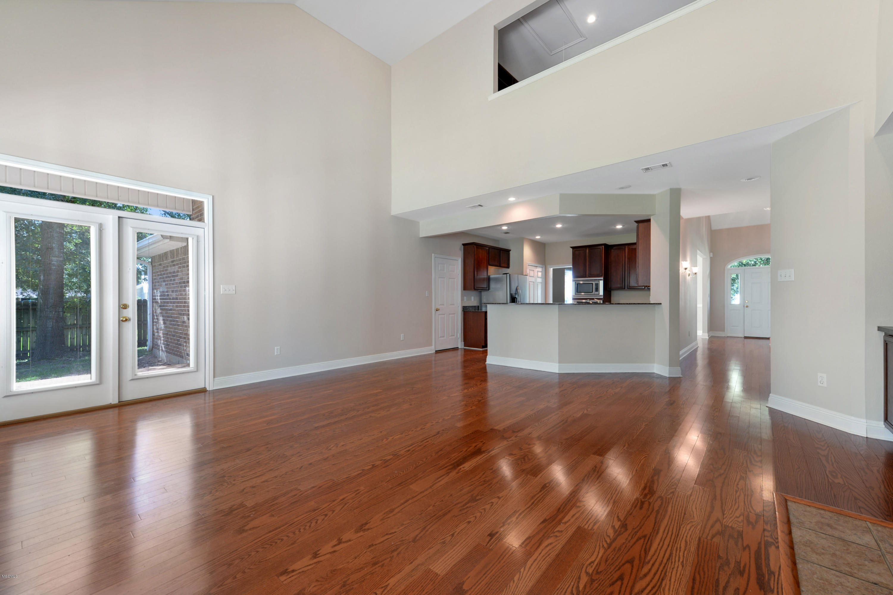 7813 Clamshell Avenue Ocean Springs, MS 39564 - Photo 8 of 35 008