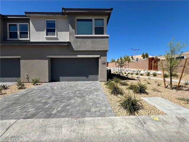 $2,435 | 11487 Contour Avenue, Las Vegas, NV 89138