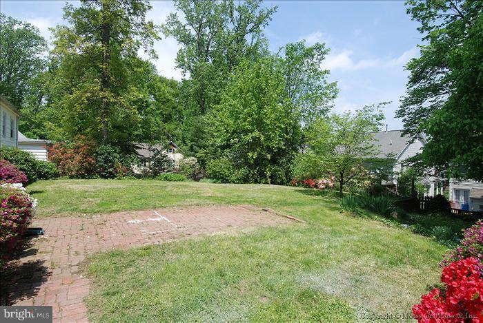 9819 Rosensteel Avenue Silver Spring, MD 20910 - Photo 22 of 30 View
