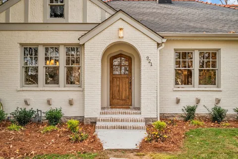 $1,039,900 | 921 North 14th Street, Nashville, TN 37206