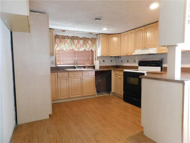 $75,000 | 128 Main Street, New Freeport, PA 15352