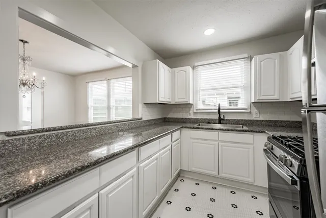 $600,000 | 2102 55th Street, Galveston, TX 77551