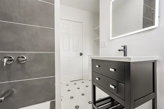 $600,000 | 2102 55th Street, Galveston, TX 77551