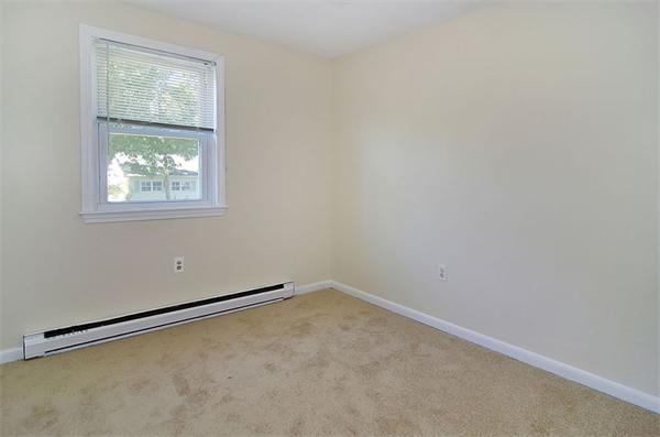 22 Tanner Road Webster, MA 01570 - Photo 16 of 26 Gallery Image 16