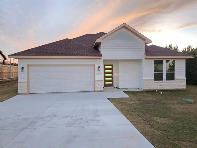 $315,000 | 5506 Firewood Trail, Granbury, TX 76048