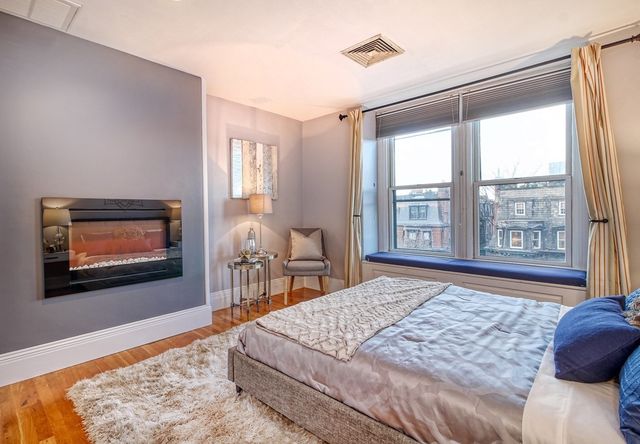 $1,180,000 | 356 Marlborough Street, Unit 4, Boston, MA 02115