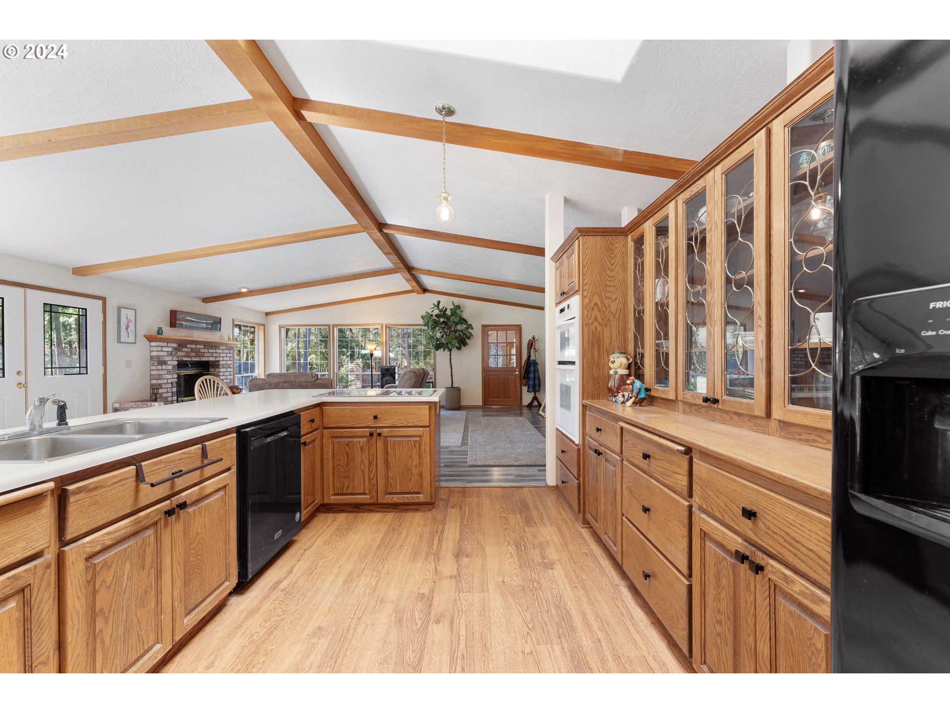 1587 Kincaid Road Williams, OR 97544 - Photo 31 of 44 Gallery Image 31