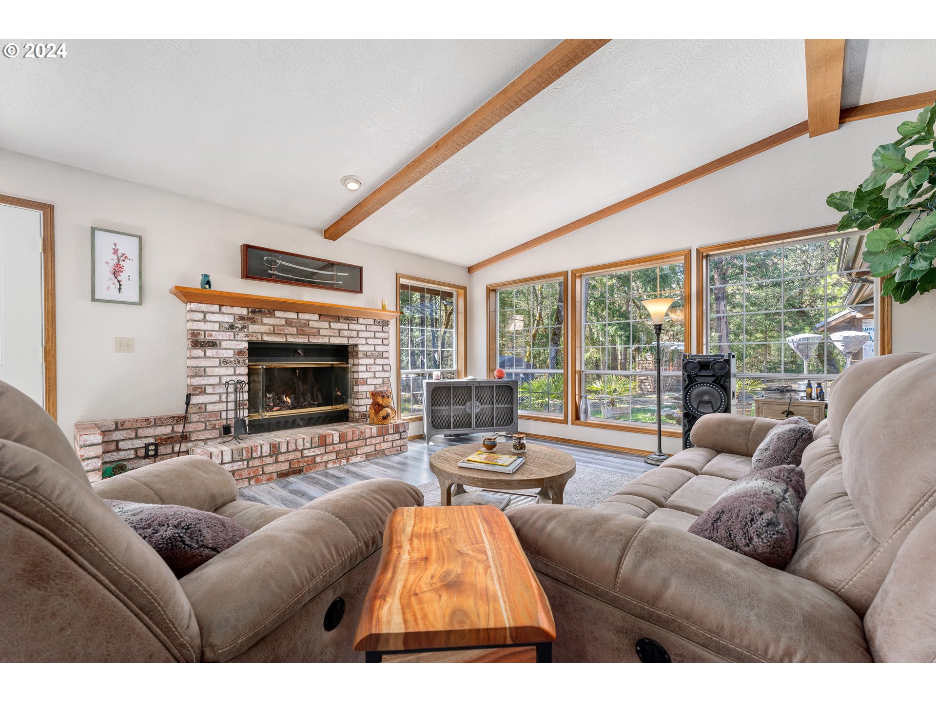1587 Kincaid Road Williams, OR 97544 - Photo 33 of 44 Gallery Image 33
