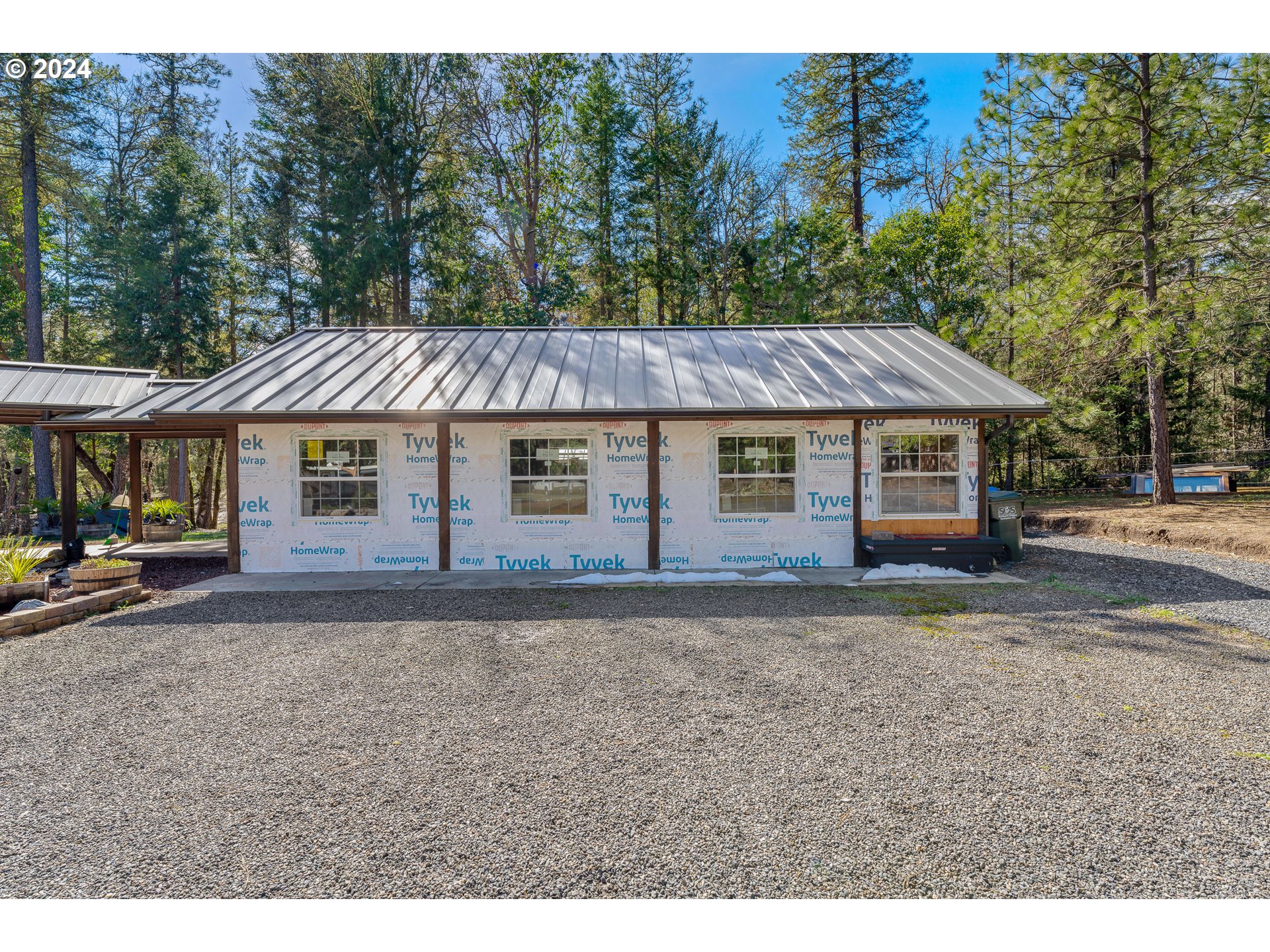 1587 Kincaid Road Williams, OR 97544 - Photo 8 of 44 Gallery Image 8