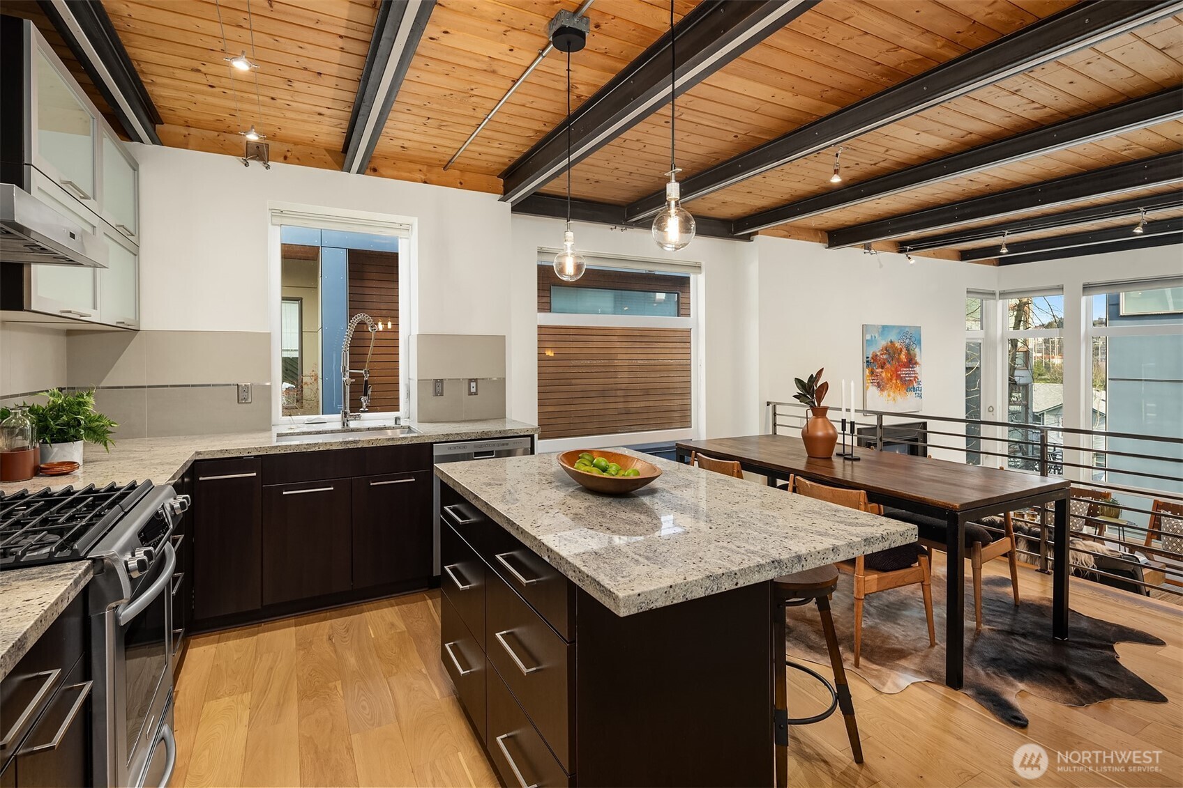 2635 22nd Avenue West, Unit B Seattle, WA 98199 - Photo 20 of 29