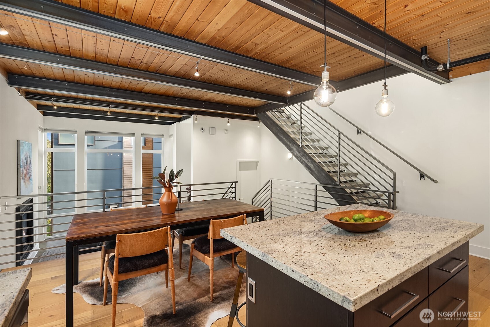 2635 22nd Avenue West, Unit B Seattle, WA 98199 - Photo 21 of 29