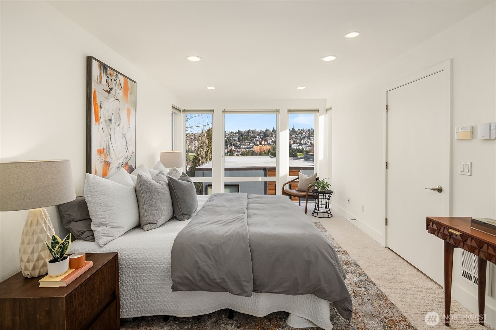 2635 22nd Avenue West, Unit B Seattle, WA 98199 - Photo 6 of 29