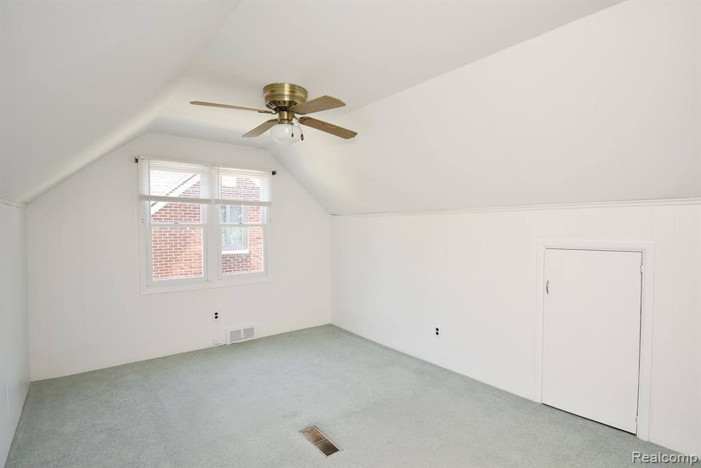 2453 Windemere Road Birmingham, MI 48009 - Photo 22 of 40