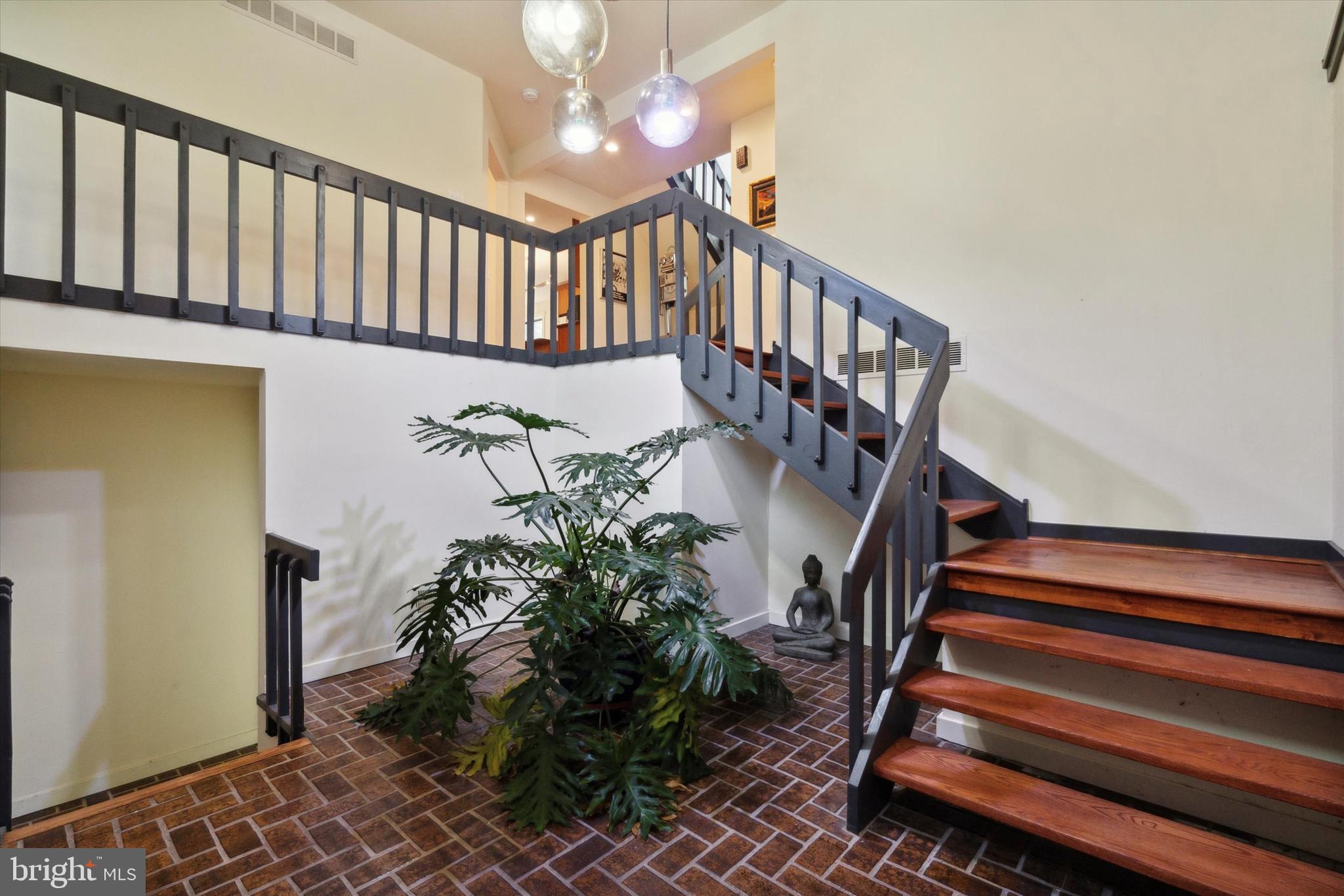 1325 Centennial Road Penn Valley, PA 19072 - Photo 4 of 26 Gallery Image 4