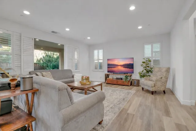 $1,125,000 | 263-263 East Vita Avenue, Mountain House, CA 95391