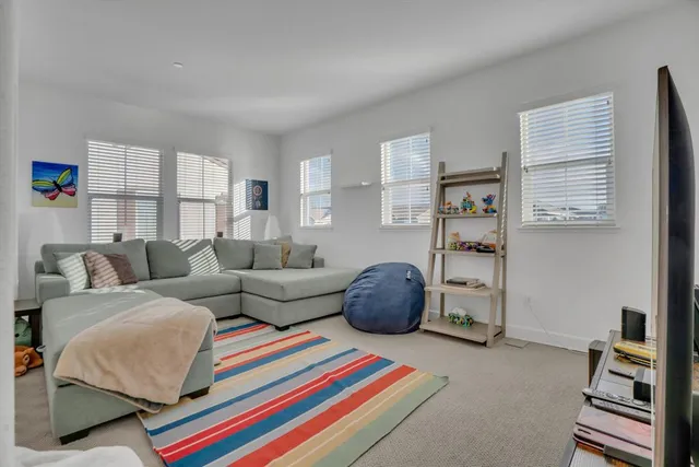 $1,125,000 | 263-263 East Vita Avenue, Mountain House, CA 95391