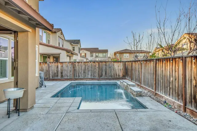 $1,125,000 | 263-263 East Vita Avenue, Mountain House, CA 95391