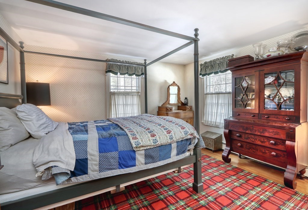 90 Cherry Brook Road Weston, MA 02493 - Photo 15 of 31