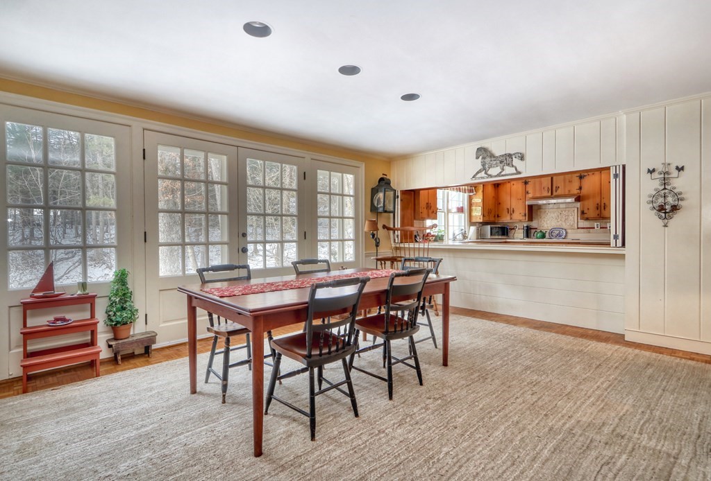 90 Cherry Brook Road Weston, MA 02493 - Photo 5 of 31