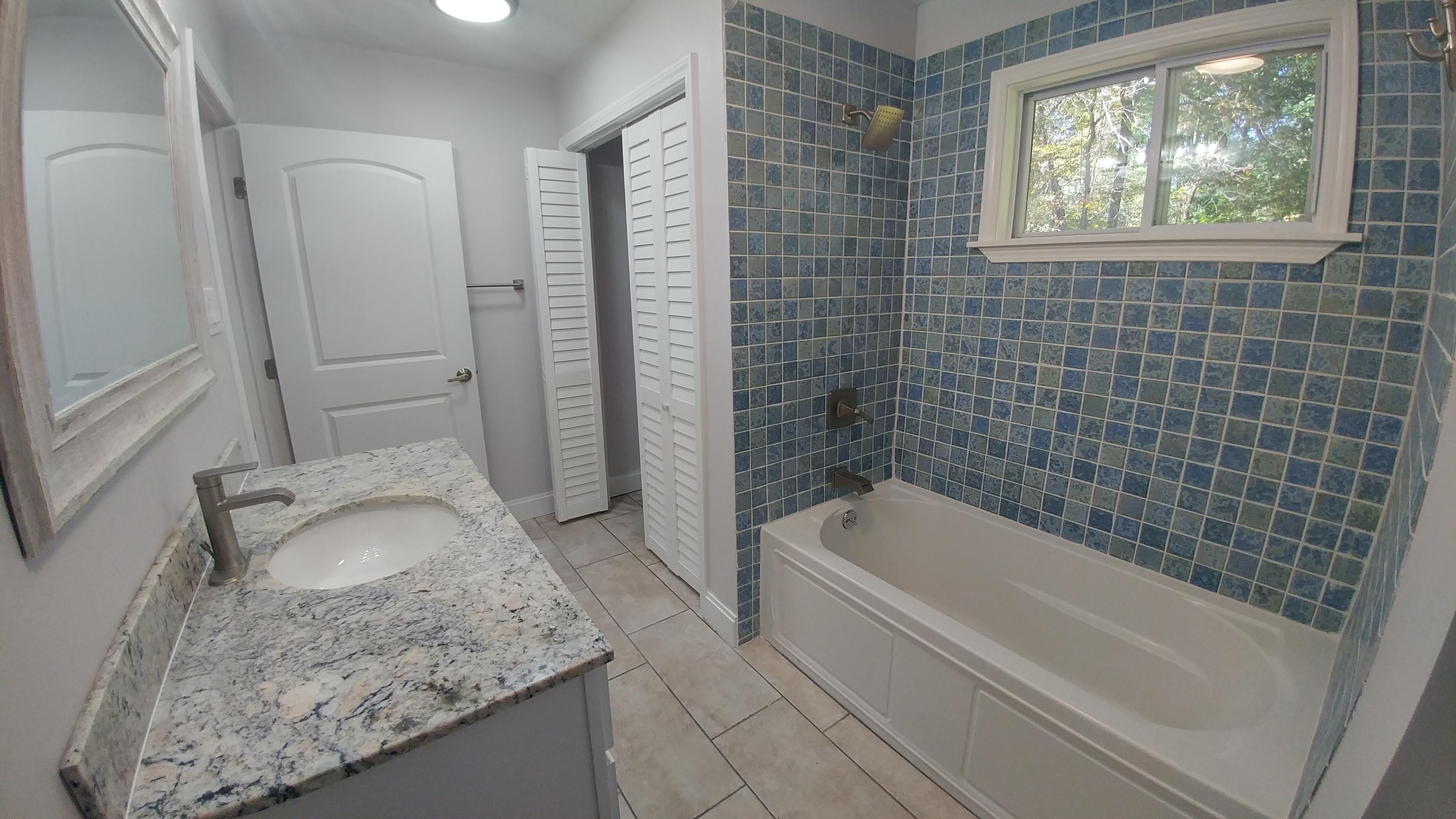 110 Andover Circle Oak Ridge, TN 37830 - Photo 9 of 17 1013201601a_HDR