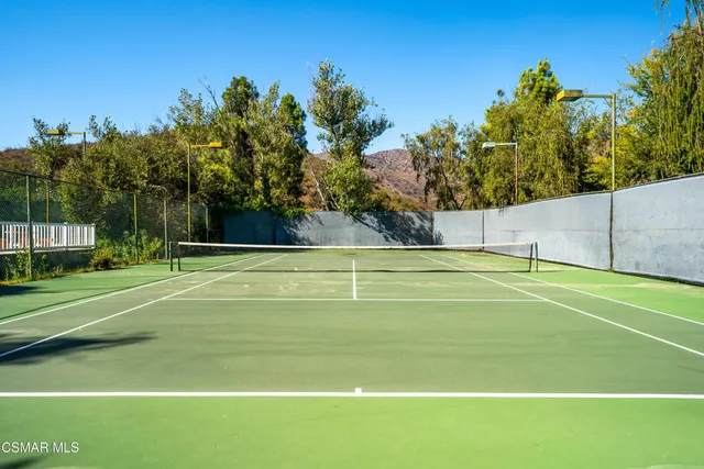 a view of a tennis court