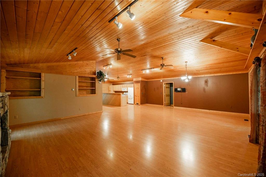 563 Line Runner Ridge Road Rosman, NC 28772 - Photo 11 of 35 Gallery Image 11