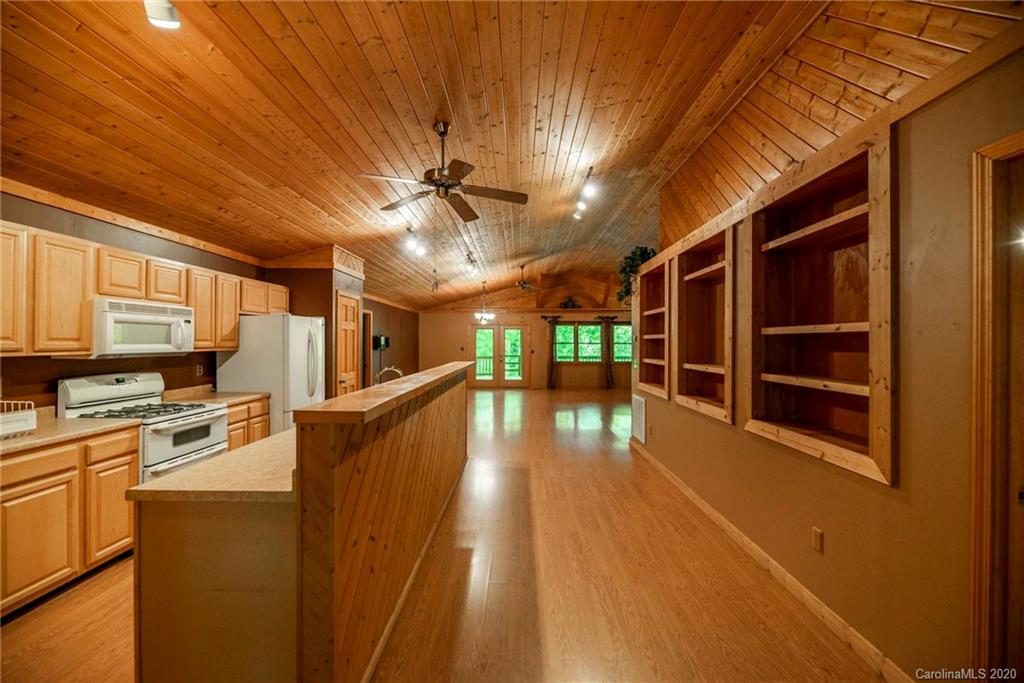 563 Line Runner Ridge Road Rosman, NC 28772 - Photo 13 of 35 Gallery Image 13