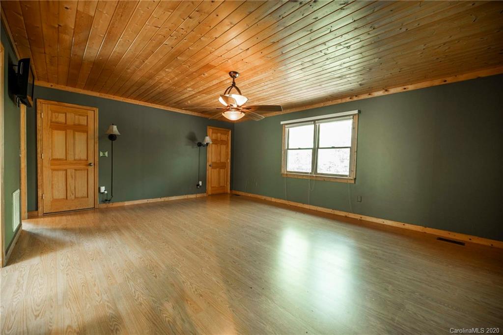 563 Line Runner Ridge Road Rosman, NC 28772 - Photo 20 of 35 Gallery Image 20