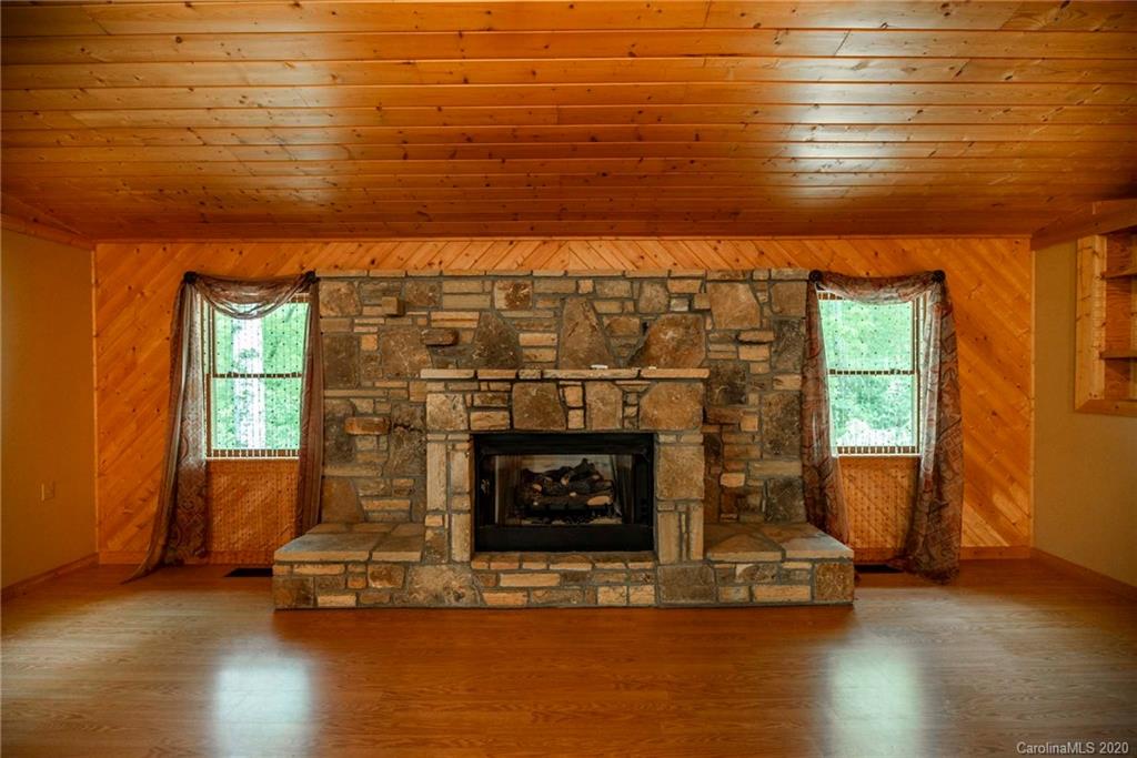 563 Line Runner Ridge Road Rosman, NC 28772 - Photo 10 of 35 Gallery Image 10