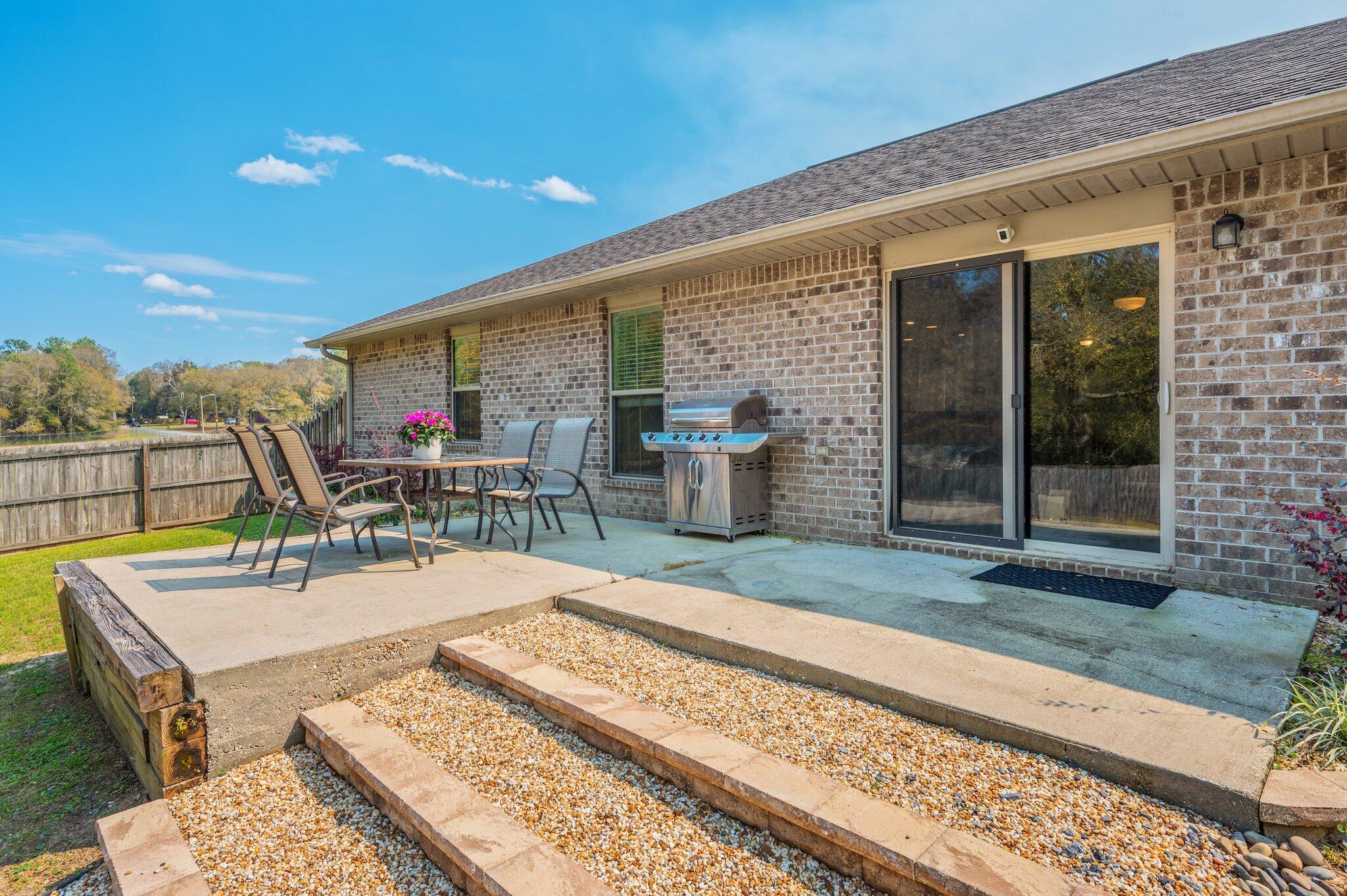 2283 Lewis Street Crestview, FL 32536 - Photo 5 of 39 42-web-or-mls-2283-lewis-st