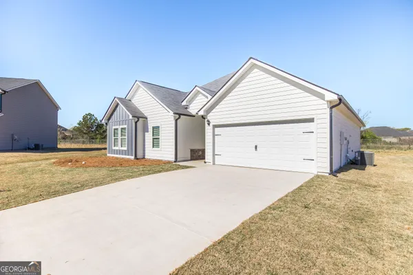 $304,900 | 110 Bulloch Court, Byron, GA 31008