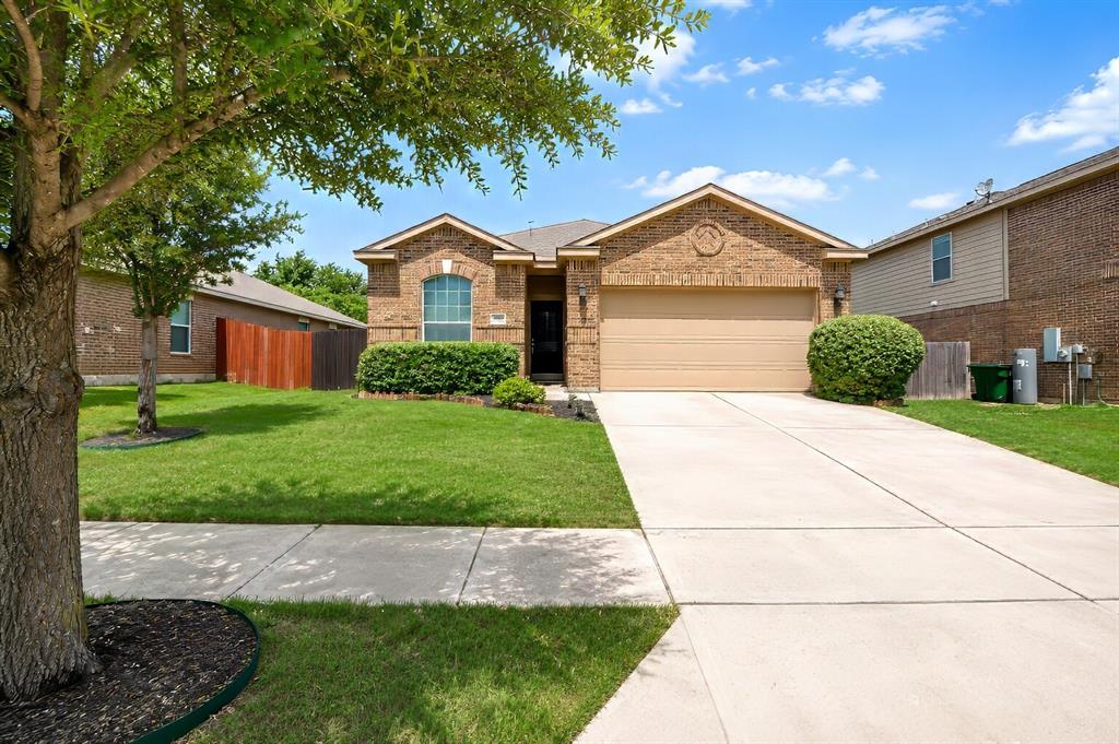 12645 Forest Lawn Road Rhome, TX 76078 - Photo 2 of 37