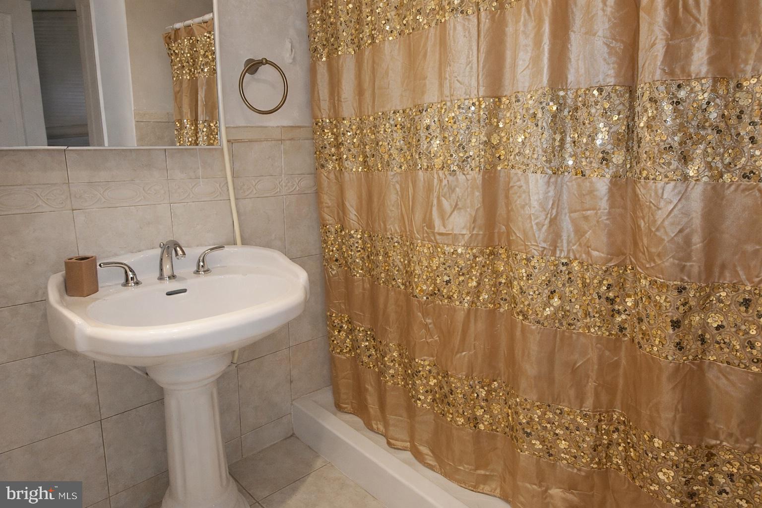1122 Columbia Road Northwest Washington, DC 20009 - Photo 37 of 42 Basement bathroom