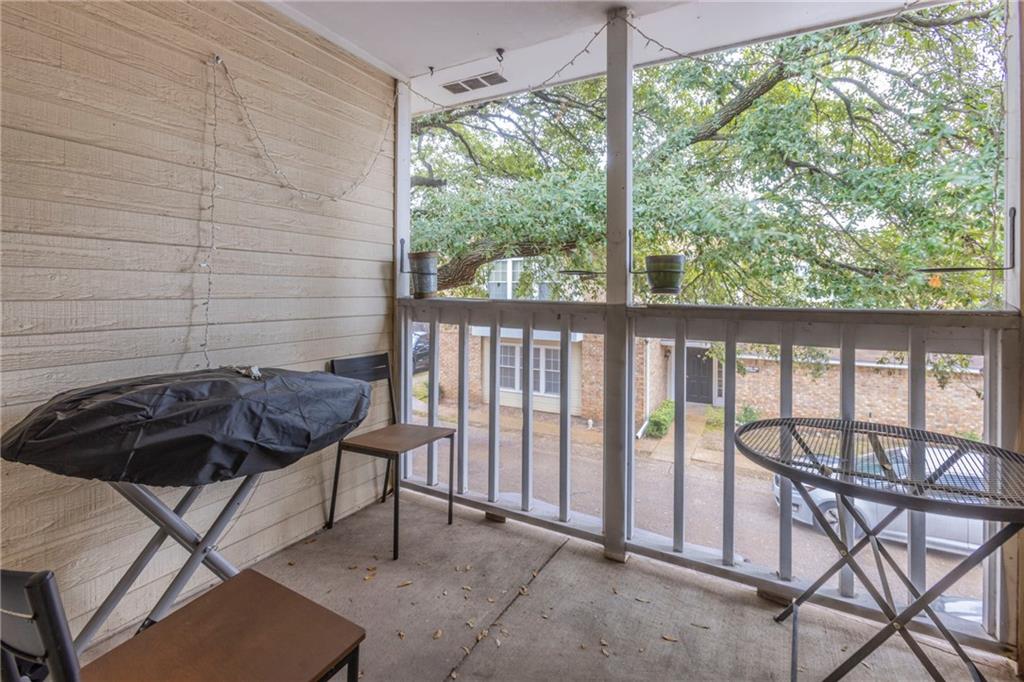 2307 Melissa Drive Waco, TX 76708 - Photo 22 of 23 a view of a chairs and table in the balcony