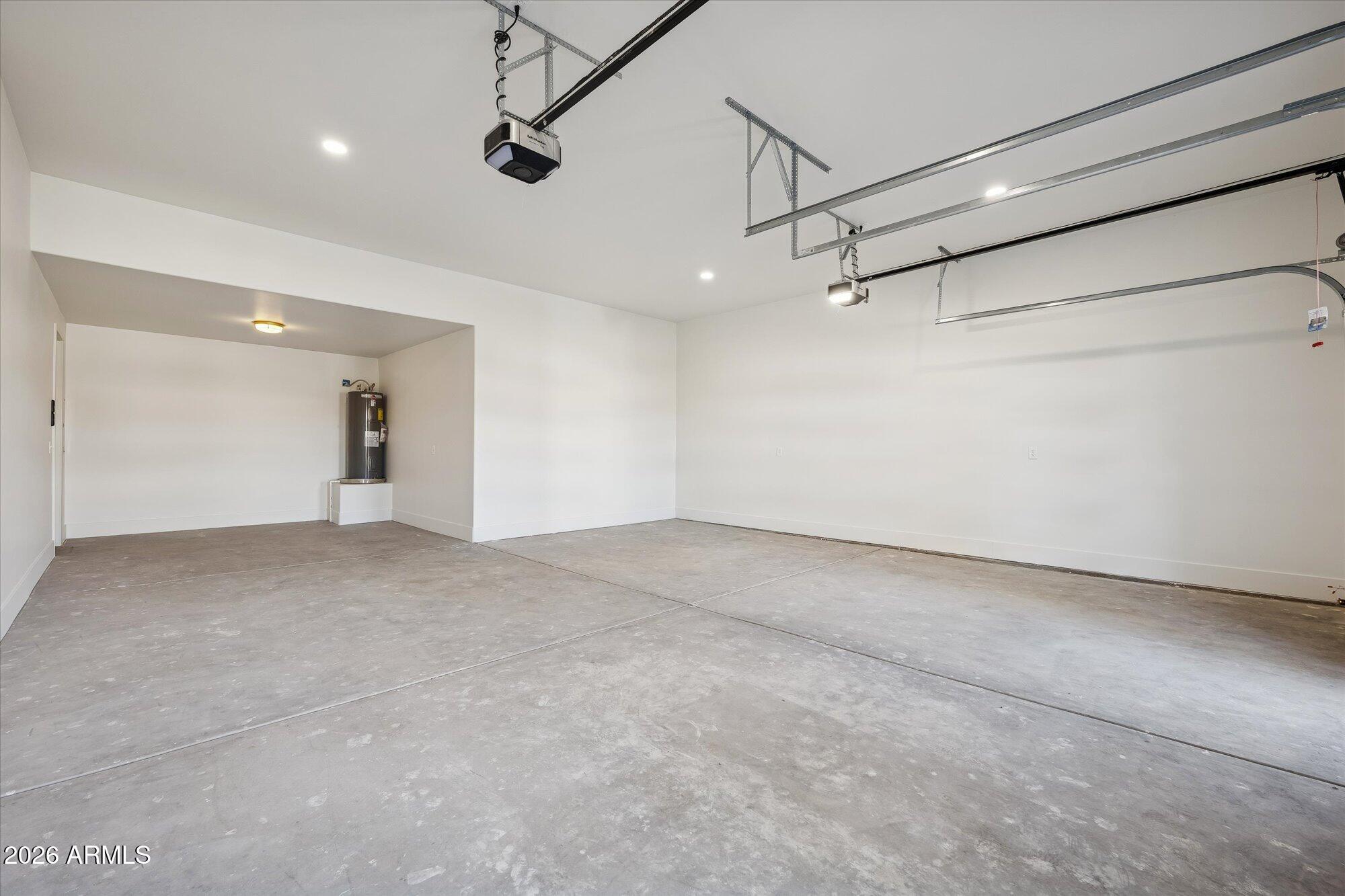 5861 East St John Road Scottsdale, AZ 85254 - Photo 11 of 60 a view of a room with an empty space