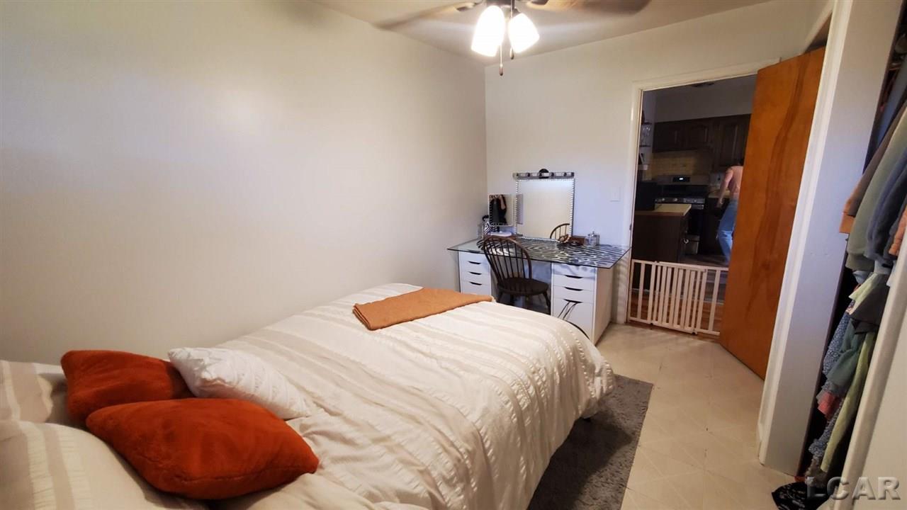 46121 Ecorse Road Belleville, MI 48111 - Photo 17 of 28 Gallery Image 17
