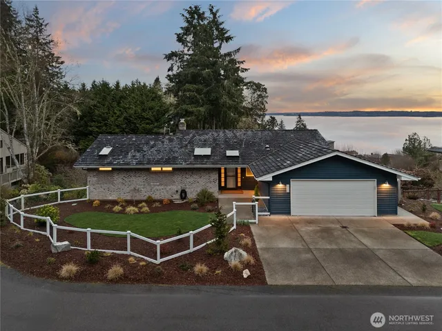 $1,850,000 | 2222 Old Port Court Northwest, Olympia, WA 98502
