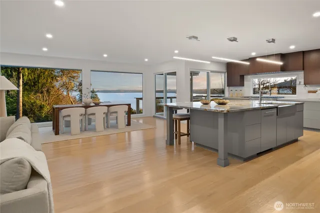 $1,850,000 | 2222 Old Port Court Northwest, Olympia, WA 98502