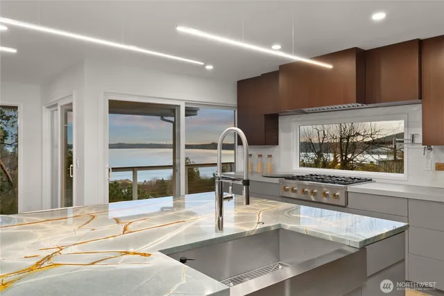 $1,850,000 | 2222 Old Port Court Northwest, Olympia, WA 98502