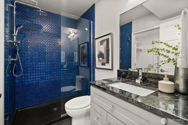 $1,850,000 | 2222 Old Port Court Northwest, Olympia, WA 98502