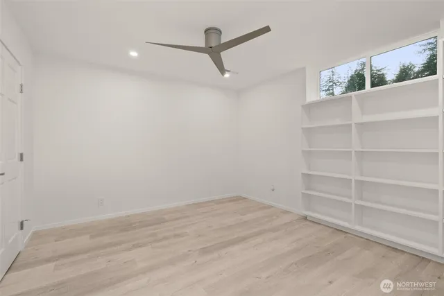 $1,850,000 | 2222 Old Port Court Northwest, Olympia, WA 98502