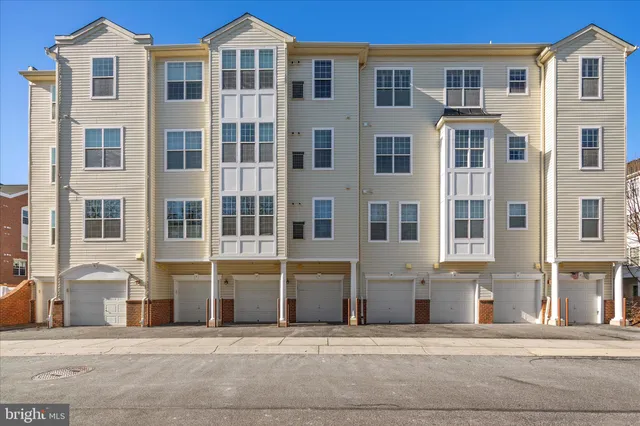 $394,900 | 8800 Bosley Road, Unit 401, Ellicott City, MD 21043
